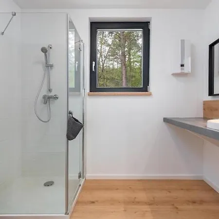 Comfortable Homes By The Lake, Sauna Holiday home *