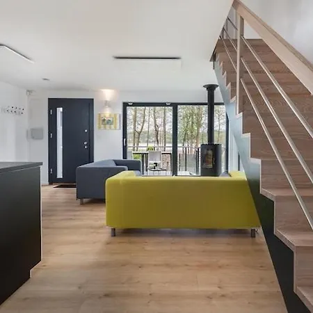 Comfortable Homes By The Lake, Sauna Holiday home *